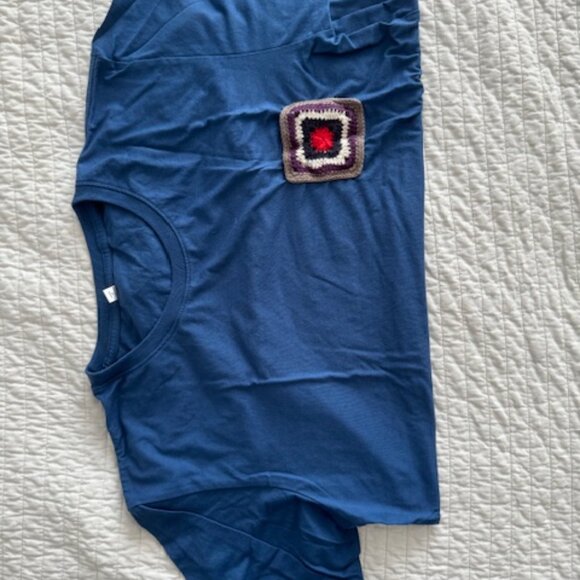 Tee - Picture 2 of 4